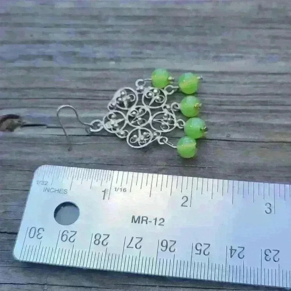 Vintage silver tone green gemstone beads earrings - Picture 13 of 16